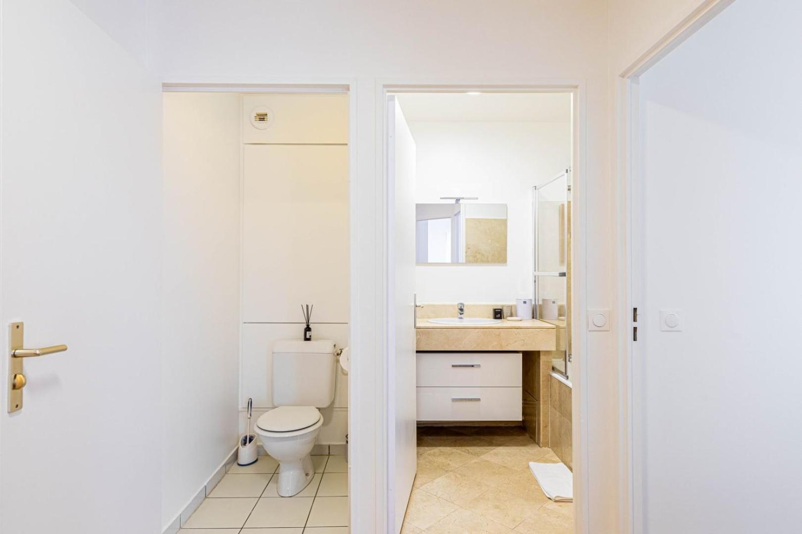 Guestready - Charming Family Duplex With A Terrace Appartamento Parigi